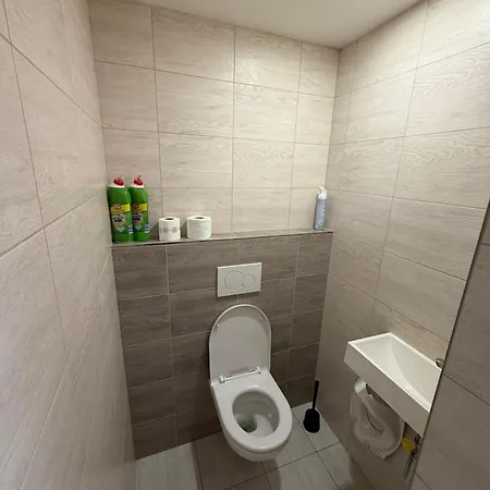 Ve Mlyne - - Koprivna Aparthotel