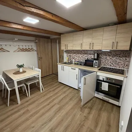 Ve Mlyne - - Koprivna Aparthotel